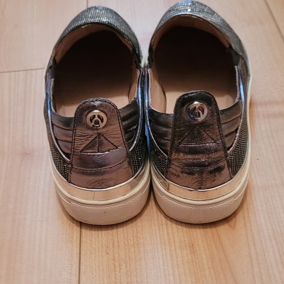 Browns Wishbone Lola Chain Slip On Sneakers Size 5 - Picture 2 of 14